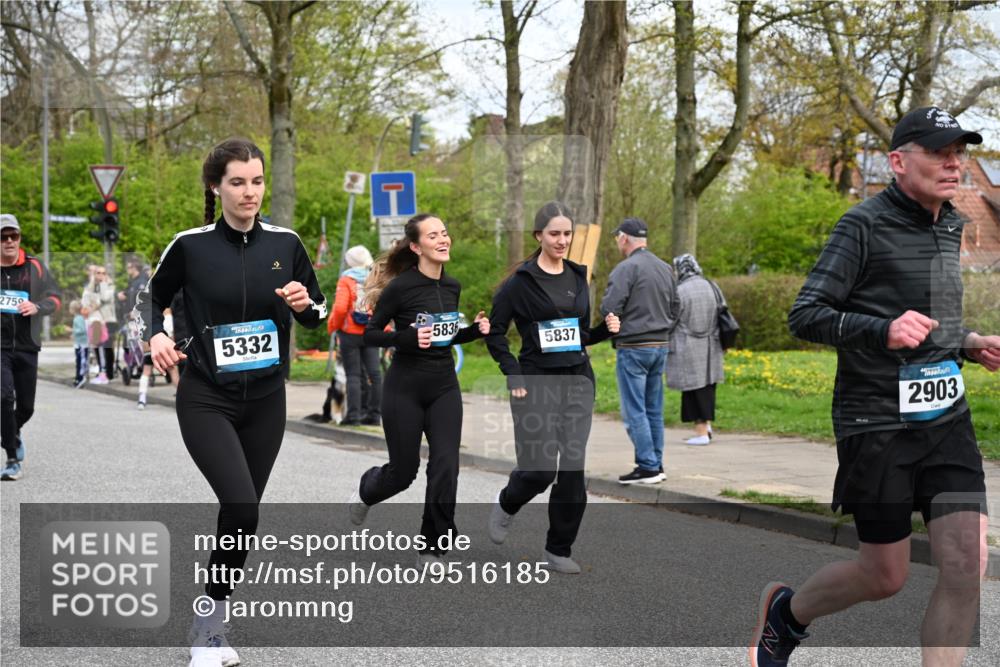 12.04.2026 - 45. Internationalen Wilhelmsburger Insellauf J. Mangold http://msf.ph/oto/9516185 12.04.2026 13:17:40 Ziel 5759, 2030, 3199, 3453, 3455, 4194, 5717, 4804, 3604, 2125, 2520, 5204, 3272, 4690, 3252, 4697, 2903, 4104, 5465, 4998, 5465, 4998, 5332, 4203, 4202, 5836, 2759, 4487, 2833, 3879, 3630, 5714, 4213, 2516, 2517, 4031, 3694 meine-sportfotos.de