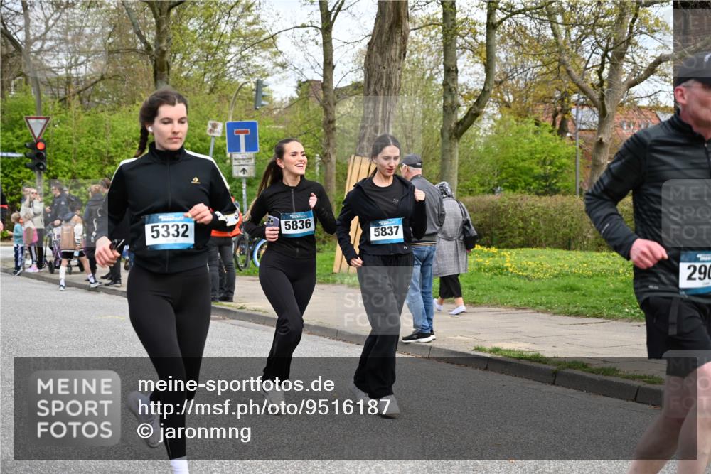 12.04.2026 - 45. Internationalen Wilhelmsburger Insellauf J. Mangold http://msf.ph/oto/9516187 12.04.2026 13:17:40 Ziel 5759, 2030, 3199, 3453, 3455, 4194, 5717, 4804, 3604, 2125, 2520, 5204, 3272, 4690, 3252, 4697, 2903, 4104, 5465, 4998, 5465, 4998, 5332, 4203, 4202, 5836, 2759, 4487, 2833, 3879, 3630, 5714, 4213, 2516, 2517, 4031, 3694 meine-sportfotos.de