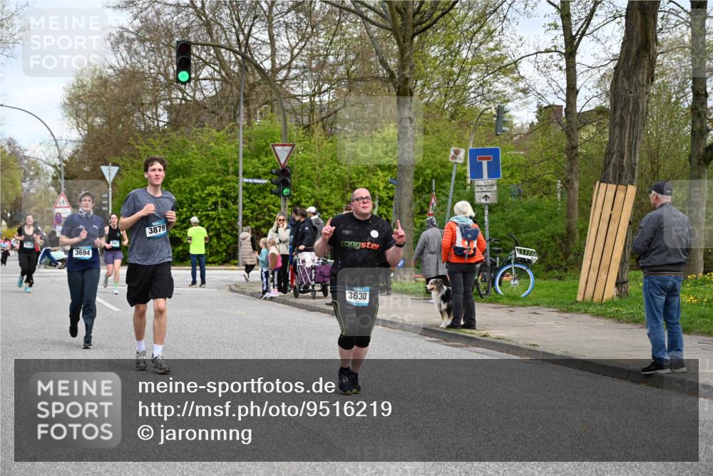 12.04.2026 - 45. Internationalen Wilhelmsburger Insellauf J. Mangold http://msf.ph/oto/9516219 12.04.2026 13:17:48 Ziel 4194, 5717, 4804, 3604, 2125, 2520, 5204, 3272, 4690, 3252, 4697, 2903, 4104, 5465, 4998, 5332, 4203, 4202, 5836, 2759, 4487, 2833, 3879, 3630, 5714, 4213, 2516, 2517, 4031, 3694, 2018, 2961, 3248, 2570, 2573, 3277 meine-sportfotos.de
