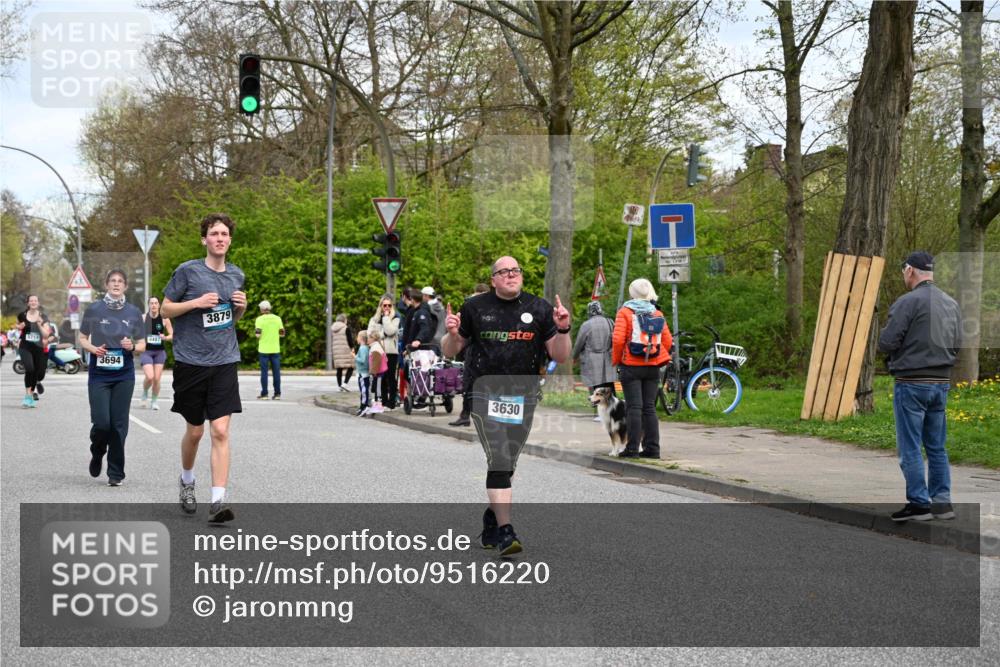 12.04.2026 - 45. Internationalen Wilhelmsburger Insellauf J. Mangold http://msf.ph/oto/9516220 12.04.2026 13:17:49 Ziel 5717, 4804, 3604, 2125, 2520, 5204, 3272, 4690, 3252, 4697, 2903, 4104, 5465, 4998, 5332, 4203, 4202, 5836, 2759, 4487, 2833, 3879, 3630, 5714, 4213, 2516, 2517, 2516, 2517, 4031, 3694, 2018, 2961, 3248, 2570, 2573, 3277 meine-sportfotos.de
