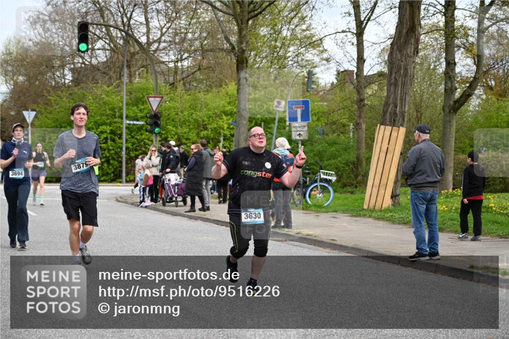 12.04.2026 - 45. Internationalen Wilhelmsburger Insellauf J. Mangold http://msf.ph/oto/9516226 12.04.2026 13:17:49 Ziel 5717, 4804, 3604, 2125, 2520, 5204, 3272, 4690, 3252, 4697, 2903, 4104, 5465, 4998, 5332, 4203, 4202, 5836, 2759, 4487, 2833, 3879, 3630, 5714, 4213, 2516, 2517, 2516, 2517, 4031, 3694, 2018, 2961, 3248, 2570, 2573, 3277 meine-sportfotos.de