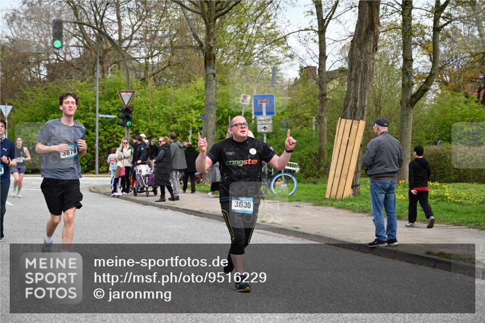 12.04.2026 - 45. Internationalen Wilhelmsburger Insellauf J. Mangold http://msf.ph/oto/9516229 12.04.2026 13:17:49 Ziel 5717, 4804, 3604, 2125, 2520, 5204, 3272, 4690, 3252, 4697, 2903, 4104, 5465, 4998, 5332, 4203, 4202, 5836, 2759, 4487, 2833, 3879, 3630, 5714, 4213, 2516, 2517, 2516, 2517, 4031, 3694, 2018, 2961, 3248, 2570, 2573, 3277 meine-sportfotos.de