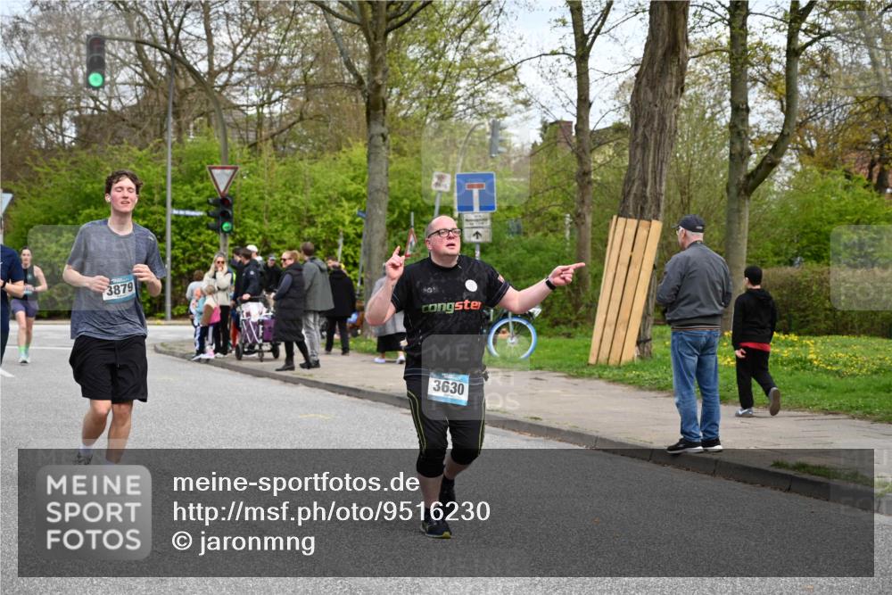 12.04.2026 - 45. Internationalen Wilhelmsburger Insellauf J. Mangold http://msf.ph/oto/9516230 12.04.2026 13:17:49 Ziel 5717, 4804, 3604, 2125, 2520, 5204, 3272, 4690, 3252, 4697, 2903, 4104, 5465, 4998, 5332, 4203, 4202, 5836, 2759, 4487, 2833, 3879, 3630, 5714, 4213, 2516, 2517, 2516, 2517, 4031, 3694, 2018, 2961, 3248, 2570, 2573, 3277 meine-sportfotos.de