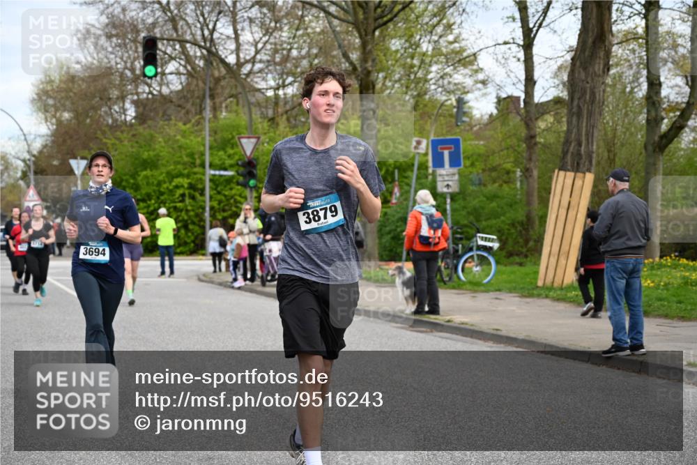 12.04.2026 - 45. Internationalen Wilhelmsburger Insellauf J. Mangold http://msf.ph/oto/9516243 12.04.2026 13:17:51 Ziel 3604, 2125, 2520, 5204, 3272, 4690, 3252, 4697, 2903, 4104, 5465, 4998, 5332, 4203, 4202, 5836, 2759, 4487, 2833, 2833, 3879, 3630, 5714, 4213, 2516, 2517, 4031, 3694, 3694, 2018, 2961, 3248, 2570, 2573, 3277, 3828, 4948, 5488 meine-sportfotos.de