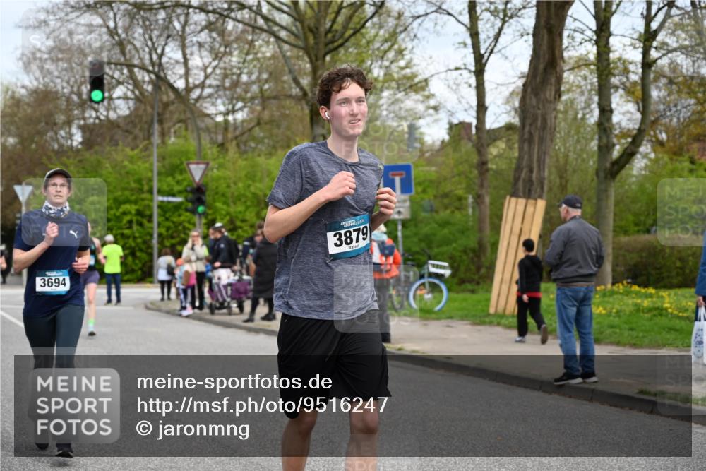 12.04.2026 - 45. Internationalen Wilhelmsburger Insellauf J. Mangold http://msf.ph/oto/9516247 12.04.2026 13:17:51 Ziel 3604, 2125, 2520, 5204, 3272, 4690, 3252, 4697, 2903, 4104, 5465, 4998, 5332, 4203, 4202, 5836, 2759, 4487, 2833, 2833, 3879, 3630, 5714, 4213, 2516, 2517, 4031, 3694, 3694, 2018, 2961, 3248, 2570, 2573, 3277, 3828, 4948, 5488 meine-sportfotos.de