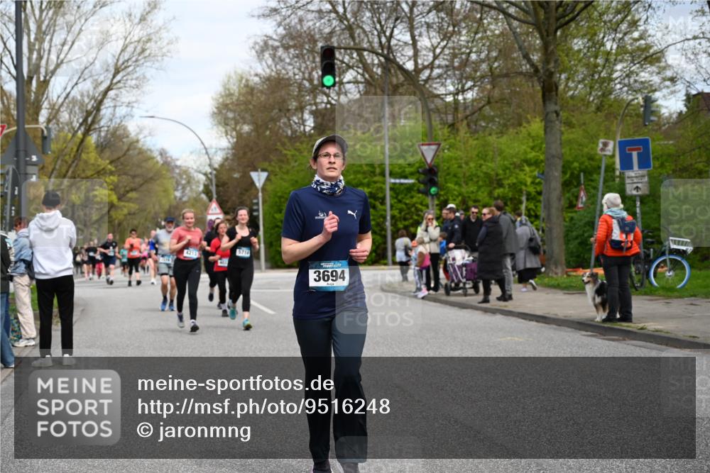 12.04.2026 - 45. Internationalen Wilhelmsburger Insellauf J. Mangold http://msf.ph/oto/9516248 12.04.2026 13:17:52 Ziel 2125, 2520, 5204, 3272, 4690, 3252, 4697, 2903, 4104, 5465, 4998, 5332, 4203, 4202, 5836, 2759, 4487, 2833, 3879, 3630, 5714, 4213, 2516, 2517, 4031, 3694, 2018, 2961, 3248, 2570, 2573, 3277, 3828, 4948, 5488 meine-sportfotos.de