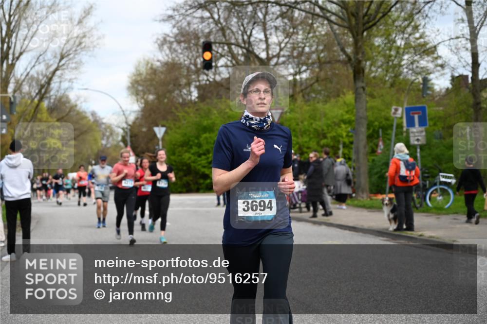 12.04.2026 - 45. Internationalen Wilhelmsburger Insellauf J. Mangold http://msf.ph/oto/9516257 12.04.2026 13:17:53 Ziel 2125, 2520, 5204, 3272, 4690, 3252, 4697, 2903, 4104, 5465, 4998, 5332, 4203, 4202, 5836, 2759, 4487, 2833, 3879, 3630, 5714, 4213, 2516, 2517, 4031, 3694, 2018, 2018, 2961, 3248, 2570, 2573, 3277, 3828, 4948, 5488, 5663 meine-sportfotos.de