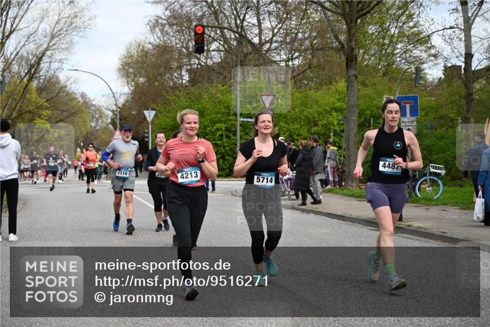 12.04.2026 - 45. Internationalen Wilhelmsburger Insellauf J. Mangold http://msf.ph/oto/9516271 12.04.2026 13:17:55 Ziel 2520, 5204, 3272, 4690, 3252, 4697, 2903, 4104, 5465, 4998, 5332, 4203, 4202, 5836, 2759, 4487, 2833, 3879, 3630, 5714, 4213, 2516, 2517, 4031, 3694, 2018, 2961, 2961, 3248, 2570, 2573, 3277, 3828, 4948, 5488, 5663, 4727, 5541, 4153 meine-sportfotos.de