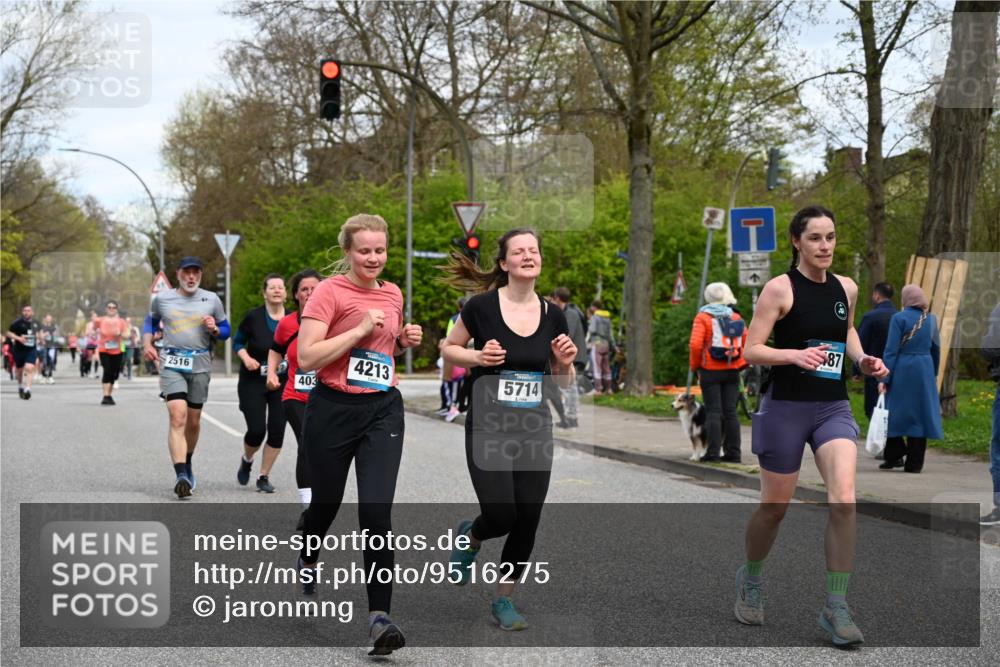 12.04.2026 - 45. Internationalen Wilhelmsburger Insellauf J. Mangold http://msf.ph/oto/9516275 12.04.2026 13:17:56 Ziel 2520, 5204, 3272, 4690, 3252, 4697, 2903, 4104, 5465, 4998, 5332, 4203, 4202, 5836, 2759, 4487, 2833, 3879, 3630, 5714, 4213, 2516, 2517, 4031, 3694, 2018, 2961, 3248, 3248, 2570, 2573, 3277, 3828, 4948, 5488, 5663, 4727, 5541, 4153, 3528, 3527, 4400, 4403 meine-sportfotos.de