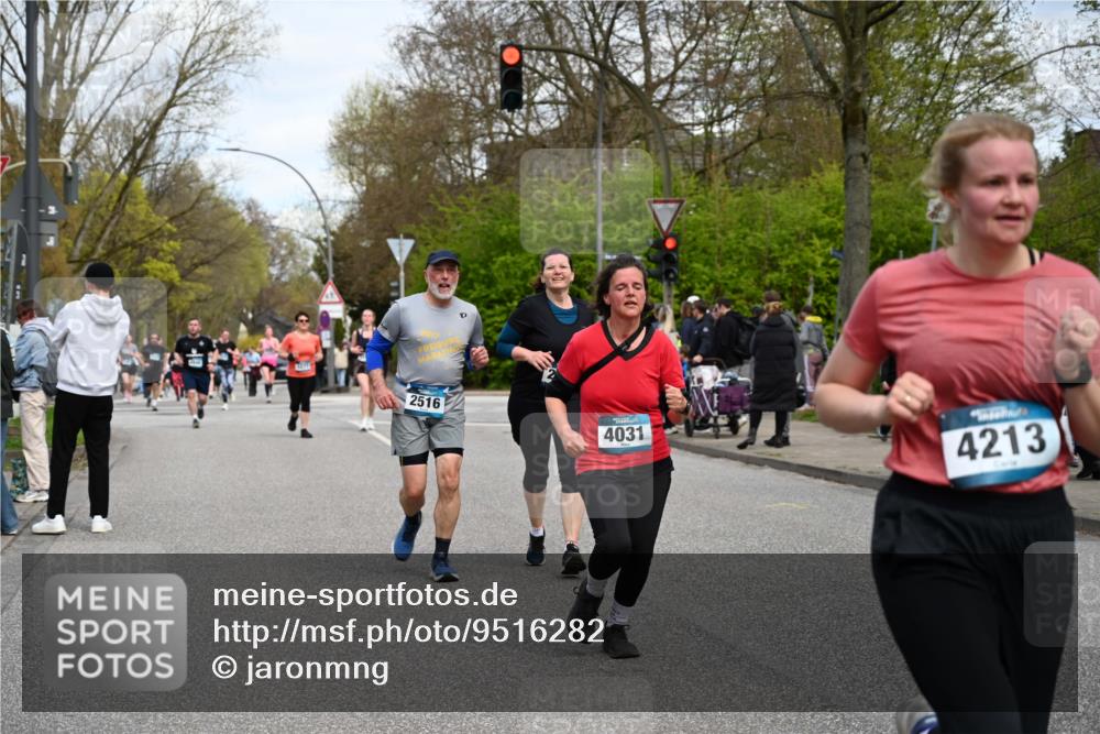 12.04.2026 - 45. Internationalen Wilhelmsburger Insellauf J. Mangold http://msf.ph/oto/9516282 12.04.2026 13:17:57 Ziel 2520, 5204, 3272, 4690, 3252, 4697, 2903, 4104, 5465, 4998, 5332, 4203, 4202, 5836, 2759, 4487, 2833, 3879, 3630, 5714, 4213, 3630, 5714, 4213, 2516, 2517, 4031, 3694, 2018, 2961, 3248, 2570, 2573, 2570, 2573, 3277, 3828, 4948, 5488, 5663, 4727, 5541, 4153, 3528, 3527, 4400, 4403, 4556 meine-sportfotos.de