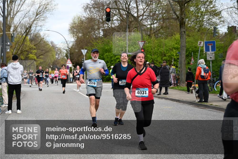 12.04.2026 - 45. Internationalen Wilhelmsburger Insellauf J. Mangold http://msf.ph/oto/9516285 12.04.2026 13:17:57 Ziel 2520, 5204, 3272, 4690, 3252, 4697, 2903, 4104, 5465, 4998, 5332, 4203, 4202, 5836, 2759, 4487, 2833, 3879, 3630, 5714, 4213, 3630, 5714, 4213, 2516, 2517, 4031, 3694, 2018, 2961, 3248, 2570, 2573, 2570, 2573, 3277, 3828, 4948, 5488, 5663, 4727, 5541, 4153, 3528, 3527, 4400, 4403, 4556 meine-sportfotos.de