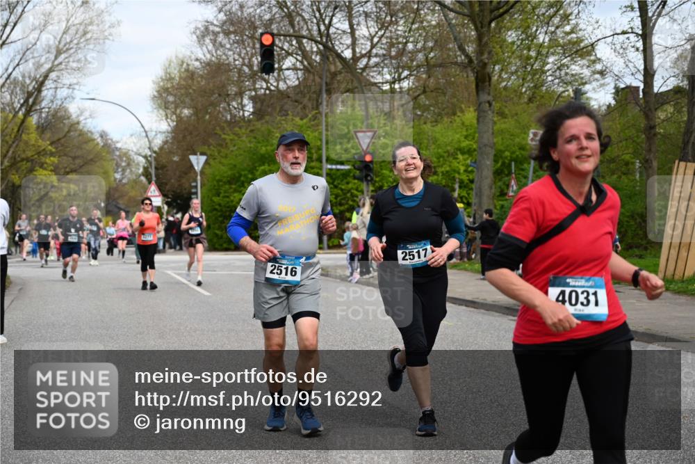 12.04.2026 - 45. Internationalen Wilhelmsburger Insellauf J. Mangold http://msf.ph/oto/9516292 12.04.2026 13:17:58 Ziel 5204, 3272, 4690, 3252, 4697, 2903, 4104, 5465, 4998, 5332, 4203, 4202, 5836, 2759, 4487, 2833, 3879, 3630, 5714, 4213, 2516, 2517, 4031, 3694, 2018, 2961, 3248, 2570, 2573, 3277, 3828, 4948, 5488, 5663, 4727, 5541, 4153, 3528, 3527, 4400, 4403, 4556 meine-sportfotos.de