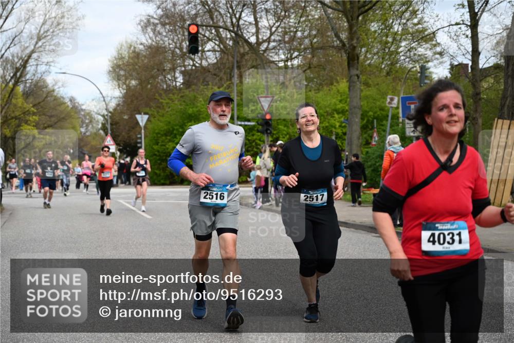 12.04.2026 - 45. Internationalen Wilhelmsburger Insellauf J. Mangold http://msf.ph/oto/9516293 12.04.2026 13:17:58 Ziel 5204, 3272, 4690, 3252, 4697, 2903, 4104, 5465, 4998, 5332, 4203, 4202, 5836, 2759, 4487, 2833, 3879, 3630, 5714, 4213, 2516, 2517, 4031, 3694, 2018, 2961, 3248, 2570, 2573, 3277, 3828, 4948, 5488, 5663, 4727, 5541, 4153, 3528, 3527, 4400, 4403, 4556 meine-sportfotos.de