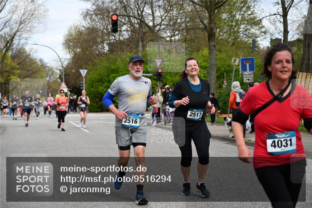 12.04.2026 - 45. Internationalen Wilhelmsburger Insellauf J. Mangold http://msf.ph/oto/9516294 12.04.2026 13:17:58 Ziel 5204, 3272, 4690, 3252, 4697, 2903, 4104, 5465, 4998, 5332, 4203, 4202, 5836, 2759, 4487, 2833, 3879, 3630, 5714, 4213, 2516, 2517, 4031, 3694, 2018, 2961, 3248, 2570, 2573, 3277, 3828, 4948, 5488, 5663, 4727, 5541, 4153, 3528, 3527, 4400, 4403, 4556 meine-sportfotos.de