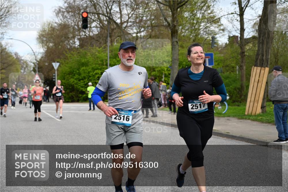 12.04.2026 - 45. Internationalen Wilhelmsburger Insellauf J. Mangold http://msf.ph/oto/9516300 12.04.2026 13:17:58 Ziel 5204, 3272, 4690, 3252, 4697, 2903, 4104, 5465, 4998, 5332, 4203, 4202, 5836, 2759, 4487, 2833, 3879, 3630, 5714, 4213, 2516, 2517, 4031, 3694, 2018, 2961, 3248, 2570, 2573, 3277, 3828, 4948, 5488, 5663, 4727, 5541, 4153, 3528, 3527, 4400, 4403, 4556 meine-sportfotos.de