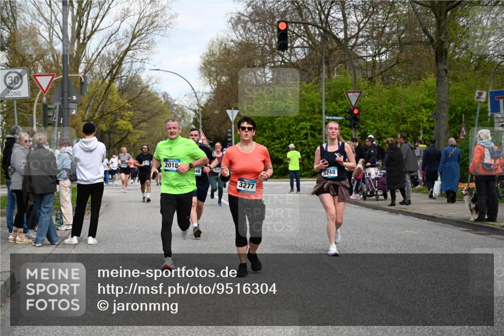 12.04.2026 - 45. Internationalen Wilhelmsburger Insellauf J. Mangold http://msf.ph/oto/9516304 12.04.2026 13:18:03 Ziel 4104, 5465, 4998, 5332, 4203, 4202, 5836, 2759, 4487, 2833, 3879, 3630, 5714, 4213, 2516, 2517, 4031, 3694, 3694, 2018, 2961, 3248, 2570, 2573, 3277, 3828, 4948, 5488, 4948, 5488, 5663, 4727, 5541, 4153, 3528, 3527, 4400, 4403, 4556, 4626, 2019, 3940, 3482 meine-sportfotos.de