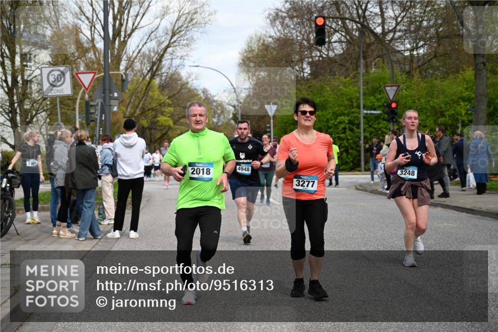 12.04.2026 - 45. Internationalen Wilhelmsburger Insellauf J. Mangold http://msf.ph/oto/9516313 12.04.2026 13:18:04 Ziel 4104, 5465, 4998, 5332, 4203, 4202, 5836, 2759, 4487, 2833, 3879, 3630, 5714, 4213, 2516, 2517, 4031, 3694, 2018, 2961, 3248, 2570, 2573, 3277, 3828, 4948, 5488, 5663, 4727, 5541, 4153, 3528, 3527, 4400, 4403, 4556, 4626, 2019, 3940, 3482 meine-sportfotos.de