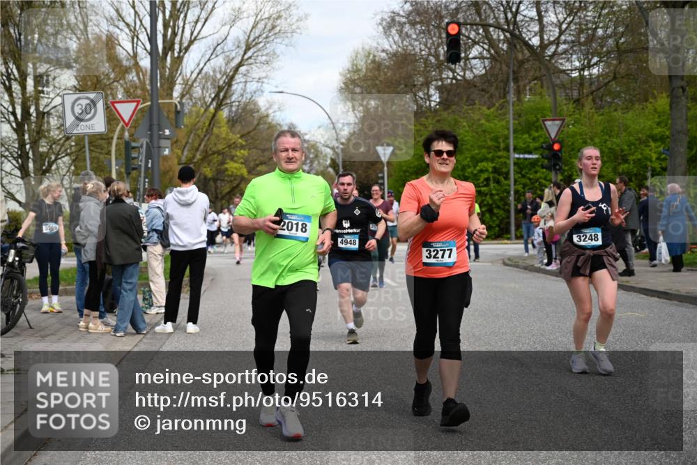 12.04.2026 - 45. Internationalen Wilhelmsburger Insellauf J. Mangold http://msf.ph/oto/9516314 12.04.2026 13:18:04 Ziel 4104, 5465, 4998, 5332, 4203, 4202, 5836, 2759, 4487, 2833, 3879, 3630, 5714, 4213, 2516, 2517, 4031, 3694, 2018, 2961, 3248, 2570, 2573, 3277, 3828, 4948, 5488, 5663, 4727, 5541, 4153, 3528, 3527, 4400, 4403, 4556, 4626, 2019, 3940, 3482 meine-sportfotos.de
