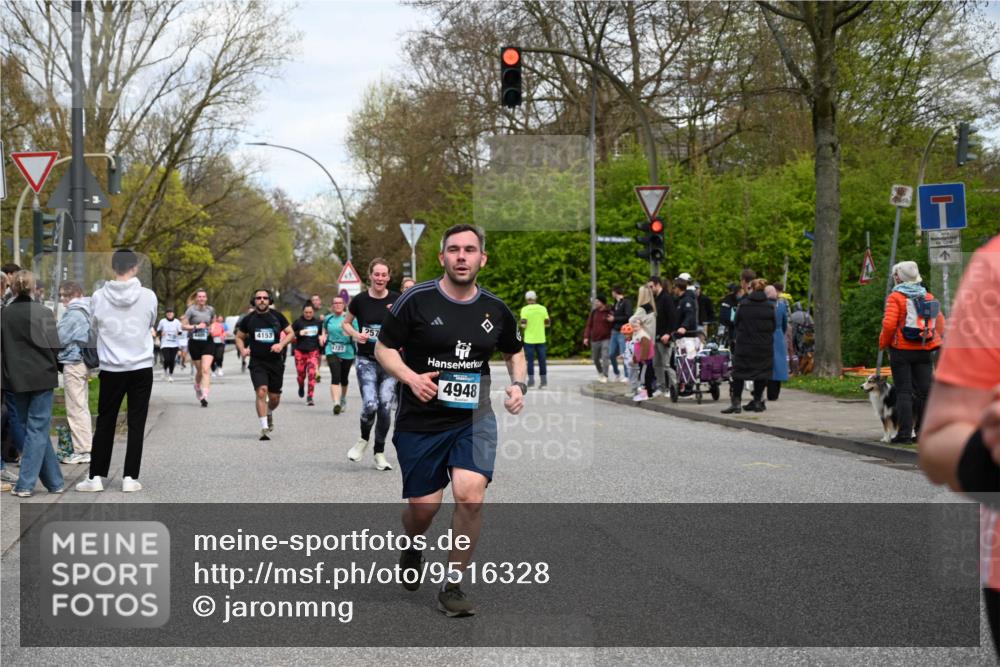 12.04.2026 - 45. Internationalen Wilhelmsburger Insellauf J. Mangold http://msf.ph/oto/9516328 12.04.2026 13:18:06 Ziel 5332, 4203, 4202, 5836, 2759, 4487, 2833, 3879, 3630, 5714, 4213, 2516, 2517, 4031, 3694, 2018, 2961, 3248, 2570, 2573, 3277, 3828, 4948, 5488, 5663, 4727, 5541, 4153, 3528, 3527, 4400, 4403, 4556, 4626, 2019, 3940, 3482 meine-sportfotos.de