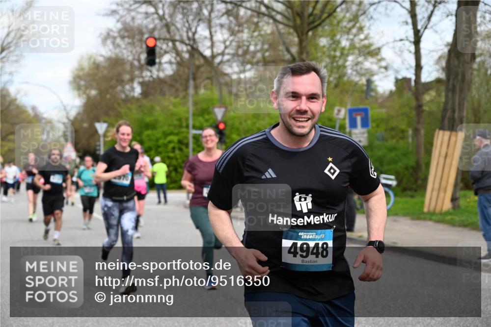 12.04.2026 - 45. Internationalen Wilhelmsburger Insellauf J. Mangold http://msf.ph/oto/9516350 12.04.2026 13:18:08 Ziel 4203, 4202, 5836, 2759, 4487, 2833, 3879, 3630, 5714, 4213, 2516, 2517, 4031, 3694, 2018, 2961, 3248, 3248, 2570, 2573, 3277, 3828, 4948, 5488, 5663, 4727, 5541, 4153, 3528, 3527, 4400, 4403, 3528, 3527, 4400, 4403, 4556, 4626, 2019, 3940, 3482 meine-sportfotos.de