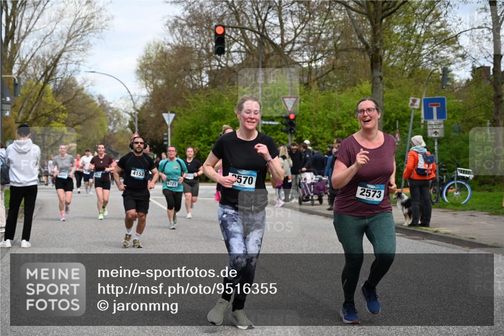 12.04.2026 - 45. Internationalen Wilhelmsburger Insellauf J. Mangold http://msf.ph/oto/9516355 12.04.2026 13:18:09 Ziel 4203, 4202, 5836, 2759, 4487, 2833, 3879, 3630, 5714, 4213, 2516, 2517, 4031, 3694, 2018, 2961, 3248, 2570, 2573, 2570, 2573, 3277, 3828, 4948, 5488, 5663, 4727, 5541, 4153, 3528, 3527, 4400, 4403, 4556, 4556, 4626, 2019, 3940, 3482 meine-sportfotos.de