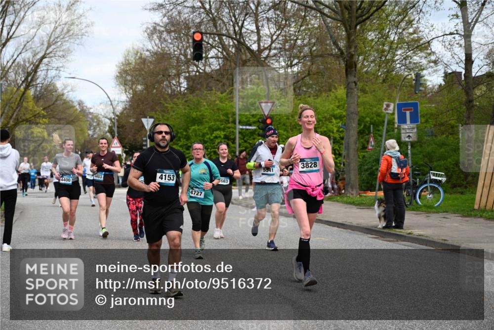 12.04.2026 - 45. Internationalen Wilhelmsburger Insellauf J. Mangold http://msf.ph/oto/9516372 12.04.2026 13:18:10 Ziel 4203, 4202, 5836, 2759, 4487, 2833, 3879, 3630, 5714, 4213, 2516, 2517, 4031, 3694, 2018, 2961, 3248, 2570, 2573, 3277, 3828, 4948, 5488, 5663, 4727, 5541, 4153, 3528, 3527, 4400, 4403, 4556, 4626, 2019, 3940, 3482, 3524 meine-sportfotos.de