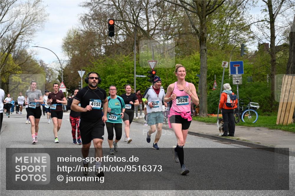 12.04.2026 - 45. Internationalen Wilhelmsburger Insellauf J. Mangold http://msf.ph/oto/9516373 12.04.2026 13:18:10 Ziel 4203, 4202, 5836, 2759, 4487, 2833, 3879, 3630, 5714, 4213, 2516, 2517, 4031, 3694, 2018, 2961, 3248, 2570, 2573, 3277, 3828, 4948, 5488, 5663, 4727, 5541, 4153, 3528, 3527, 4400, 4403, 4556, 4626, 2019, 3940, 3482, 3524 meine-sportfotos.de