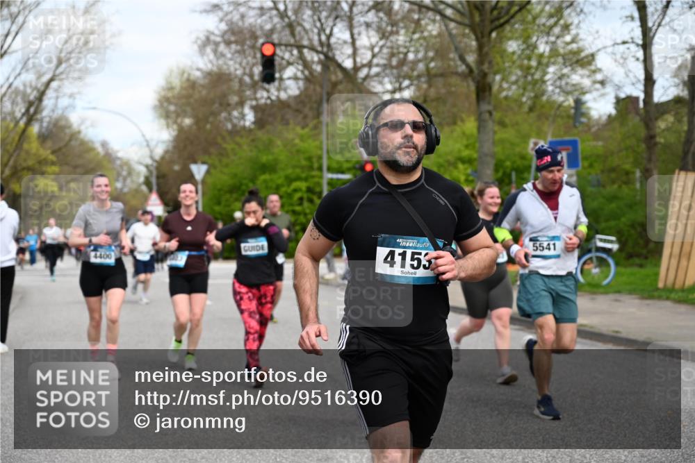 12.04.2026 - 45. Internationalen Wilhelmsburger Insellauf J. Mangold http://msf.ph/oto/9516390 12.04.2026 13:18:12 Ziel 4487, 2833, 3879, 3630, 5714, 4213, 2516, 2517, 4031, 3694, 2018, 2961, 3248, 2570, 2573, 3277, 3277, 3828, 4948, 5488, 5663, 4727, 5541, 4153, 3528, 3527, 4400, 4403, 4556, 4626, 4626, 2019, 3940, 3482, 3524, 2572, 3587, 4734 meine-sportfotos.de