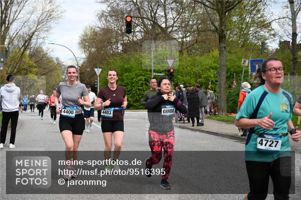 12.04.2026 - 45. Internationalen Wilhelmsburger Insellauf J. Mangold http://msf.ph/oto/9516395 12.04.2026 13:18:13 Ziel 4487, 2833, 3879, 3630, 5714, 4213, 2516, 2517, 4031, 3694, 2018, 2961, 3248, 2570, 2573, 3277, 3828, 4948, 5488, 5663, 4727, 5541, 4153, 3528, 3527, 4400, 4403, 4556, 4626, 2019, 3940, 3482, 3524, 2572, 3587, 4734 meine-sportfotos.de