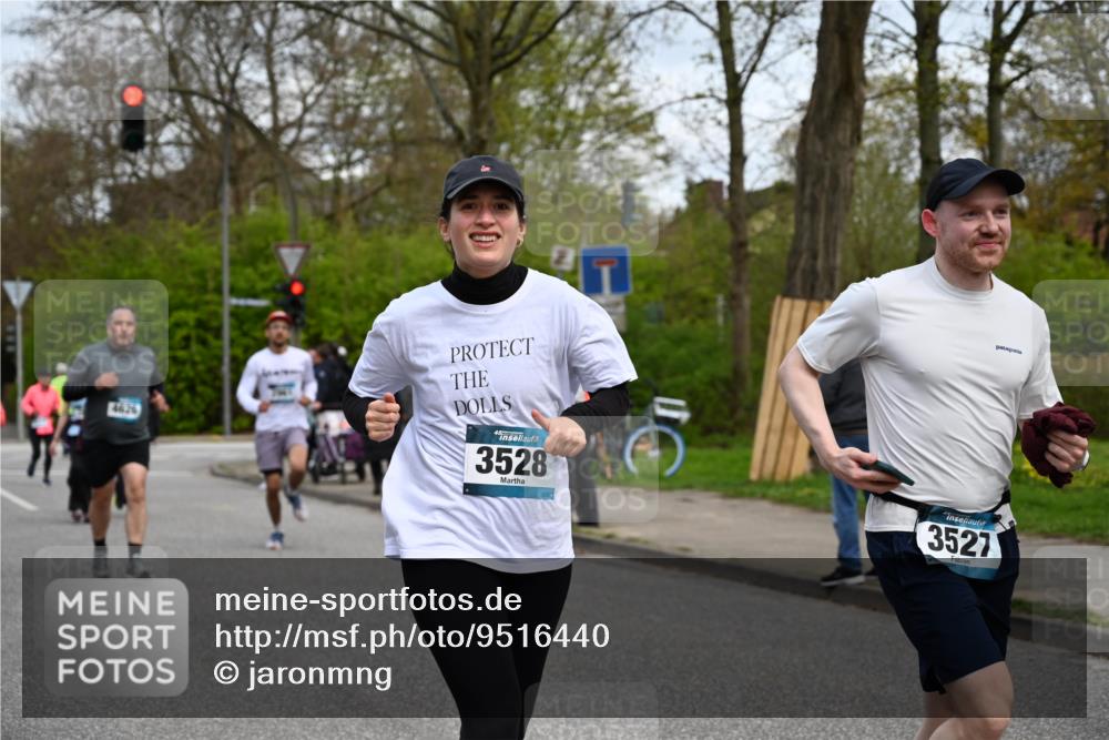 12.04.2026 - 45. Internationalen Wilhelmsburger Insellauf J. Mangold http://msf.ph/oto/9516440 12.04.2026 13:18:19 Ziel 3879, 3630, 5714, 4213, 2516, 2517, 4031, 3694, 2018, 2961, 3248, 2570, 2573, 3277, 3828, 4948, 5488, 5663, 4727, 5541, 4153, 4727, 5541, 4153, 3528, 3527, 4400, 4403, 4556, 4626, 2019, 3940, 3482, 3524, 2572, 3587, 4734, 2061 meine-sportfotos.de