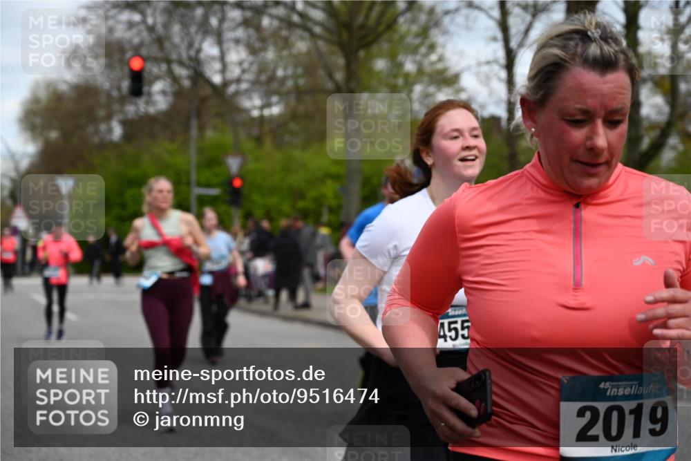 12.04.2026 - 45. Internationalen Wilhelmsburger Insellauf J. Mangold http://msf.ph/oto/9516474 12.04.2026 13:18:23 Ziel 2516, 2517, 4031, 3694, 2018, 2961, 3248, 2570, 2573, 3277, 3828, 4948, 5488, 5663, 4727, 5541, 4153, 3528, 3527, 4400, 4403, 4556, 4626, 2019, 3940, 3482, 3524, 2572, 2572, 3587, 4734, 2061, 4020 meine-sportfotos.de