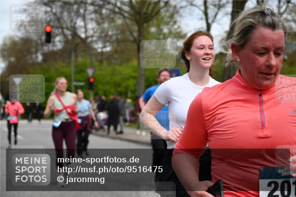 12.04.2026 - 45. Internationalen Wilhelmsburger Insellauf J. Mangold http://msf.ph/oto/9516475 12.04.2026 13:18:23 Ziel 2516, 2517, 4031, 3694, 2018, 2961, 3248, 2570, 2573, 3277, 3828, 4948, 5488, 5663, 4727, 5541, 4153, 3528, 3527, 4400, 4403, 4556, 4626, 2019, 3940, 3482, 3524, 2572, 2572, 3587, 4734, 2061, 4020 meine-sportfotos.de