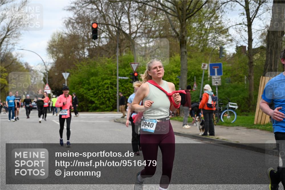 12.04.2026 - 45. Internationalen Wilhelmsburger Insellauf J. Mangold http://msf.ph/oto/9516479 12.04.2026 13:18:24 Ziel 2516, 2517, 4031, 3694, 2018, 2961, 3248, 2570, 2573, 3277, 3828, 4948, 5488, 5663, 4727, 5541, 4153, 3528, 3527, 4400, 4403, 4556, 4626, 4626, 2019, 3940, 3482, 3524, 2572, 3587, 4734, 3587, 4734, 2061, 4020, 5849, 4639, 3809, 4660 meine-sportfotos.de