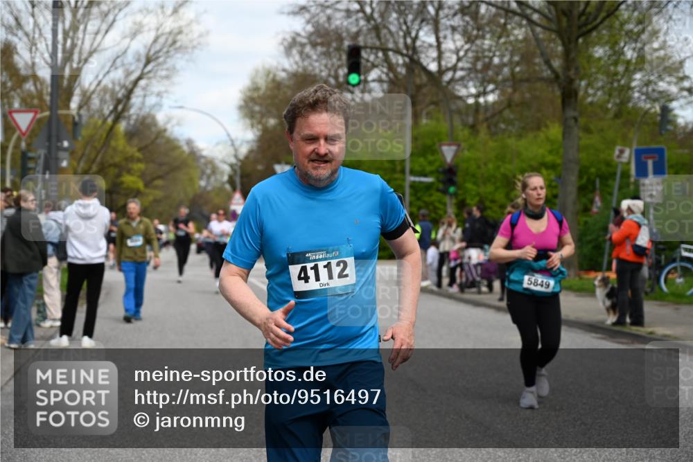 12.04.2026 - 45. Internationalen Wilhelmsburger Insellauf J. Mangold http://msf.ph/oto/9516497 12.04.2026 13:18:35 Ziel 3277, 3828, 4948, 5488, 5663, 4727, 5541, 4153, 3528, 3527, 4400, 4403, 4556, 4626, 2019, 3940, 3482, 3524, 2572, 2572, 3587, 4734, 2061, 4020, 5849, 4639, 3809, 4660, 2174, 5019, 4543, 4793, 5786, 4112 meine-sportfotos.de
