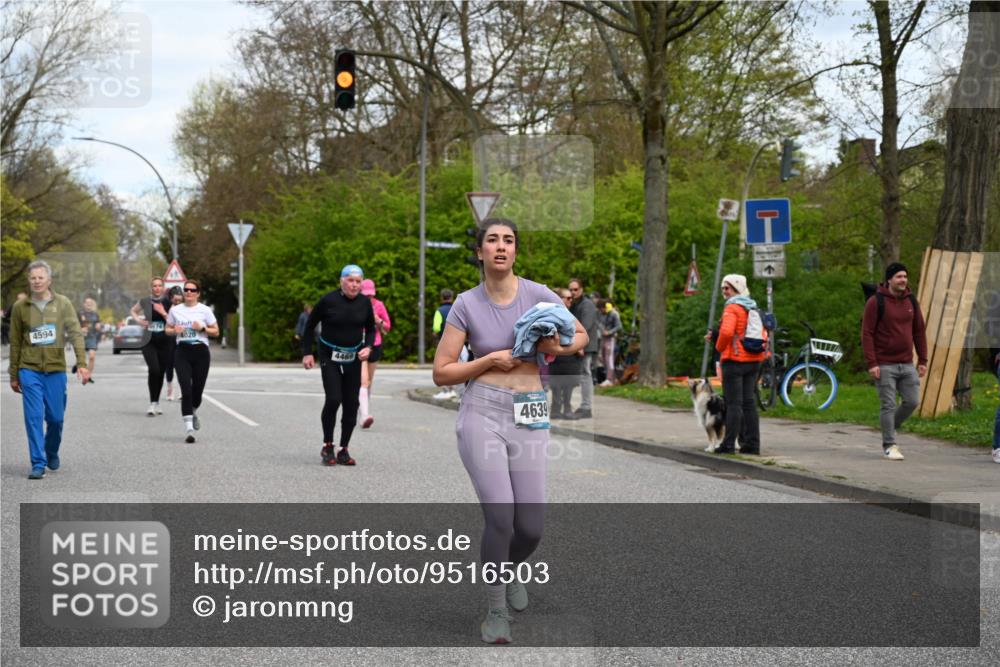 12.04.2026 - 45. Internationalen Wilhelmsburger Insellauf J. Mangold http://msf.ph/oto/9516503 12.04.2026 13:18:37 Ziel 3277, 3828, 4948, 5488, 5663, 4727, 5541, 4153, 3528, 3527, 4400, 4403, 4556, 4626, 2019, 3940, 3482, 3524, 2572, 3587, 4734, 2061, 4020, 5849, 4639, 3809, 4660, 2174, 2174, 5019, 4543, 4793, 5786, 4112, 3071 meine-sportfotos.de