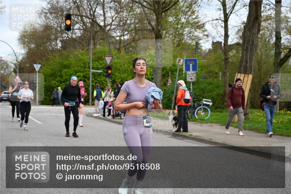 12.04.2026 - 45. Internationalen Wilhelmsburger Insellauf J. Mangold http://msf.ph/oto/9516508 12.04.2026 13:18:38 Ziel 3828, 4948, 5488, 5663, 4727, 5541, 4153, 3528, 3527, 4400, 4403, 4556, 4626, 2019, 3940, 3482, 3524, 2572, 3587, 4734, 2061, 4020, 5849, 4639, 3809, 4660, 2174, 5019, 4543, 4793, 5786, 4112, 3071 meine-sportfotos.de