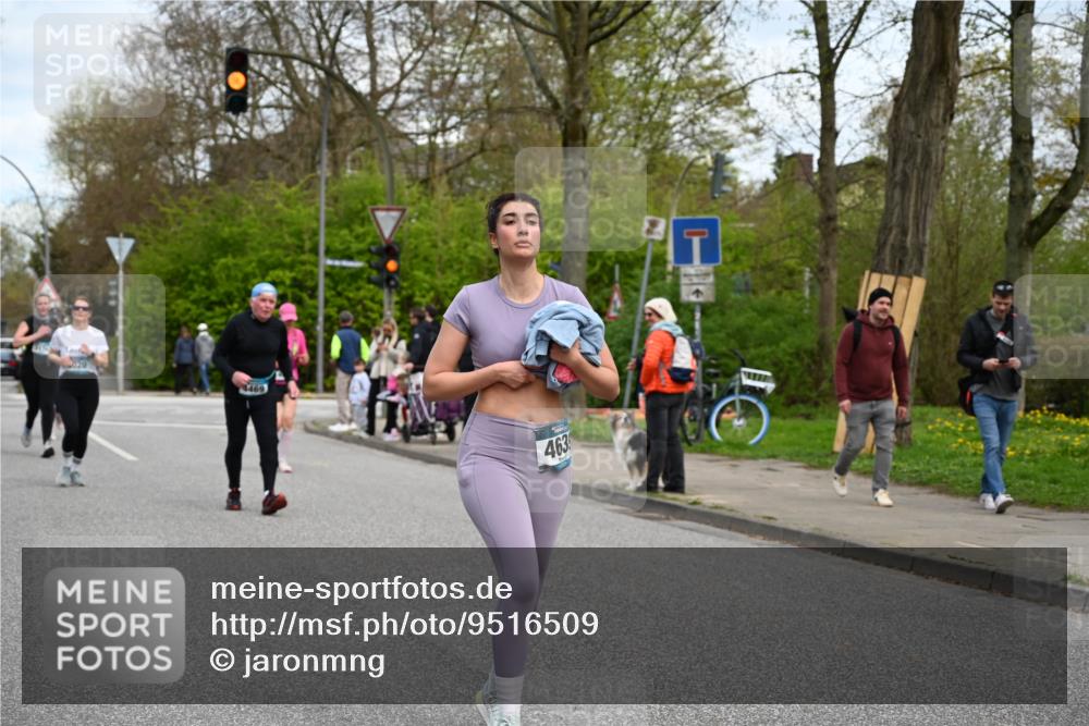 12.04.2026 - 45. Internationalen Wilhelmsburger Insellauf J. Mangold http://msf.ph/oto/9516509 12.04.2026 13:18:38 Ziel 3828, 4948, 5488, 5663, 4727, 5541, 4153, 3528, 3527, 4400, 4403, 4556, 4626, 2019, 3940, 3482, 3524, 2572, 3587, 4734, 2061, 4020, 5849, 4639, 3809, 4660, 2174, 5019, 4543, 4793, 5786, 4112, 3071 meine-sportfotos.de