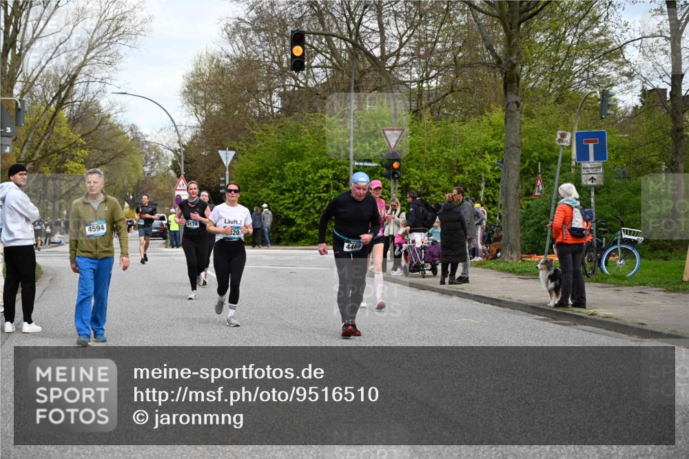 12.04.2026 - 45. Internationalen Wilhelmsburger Insellauf J. Mangold http://msf.ph/oto/9516510 12.04.2026 13:18:39 Ziel 3828, 4948, 5488, 5663, 4727, 5541, 4153, 3528, 3527, 4400, 4403, 4556, 4626, 2019, 3940, 3482, 3524, 2572, 3587, 4734, 2061, 4020, 5849, 4639, 3809, 4660, 2174, 5019, 4543, 4793, 5786, 4112, 3071 meine-sportfotos.de