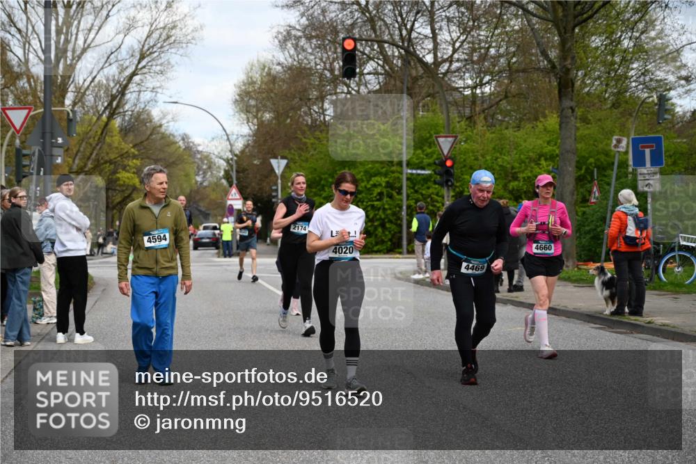 12.04.2026 - 45. Internationalen Wilhelmsburger Insellauf J. Mangold http://msf.ph/oto/9516520 12.04.2026 13:18:41 Ziel 5663, 4727, 5541, 4153, 3528, 3527, 4400, 4403, 4556, 4626, 2019, 3940, 3482, 3524, 2572, 3587, 4734, 2061, 2061, 4020, 5849, 4639, 3809, 4660, 2174, 5019, 4543, 4793, 5786, 4112, 3071 meine-sportfotos.de