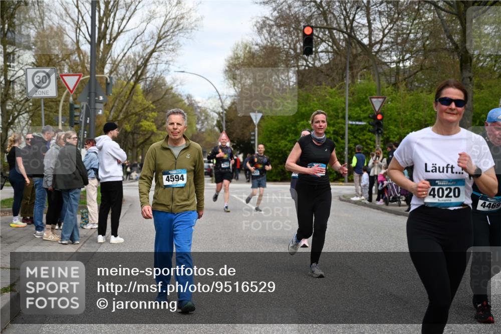 12.04.2026 - 45. Internationalen Wilhelmsburger Insellauf J. Mangold http://msf.ph/oto/9516529 12.04.2026 13:18:43 Ziel 4727, 5541, 4153, 3528, 3527, 4400, 4403, 4556, 4626, 2019, 3940, 3482, 3524, 2572, 3587, 4734, 2061, 4020, 5849, 4639, 3809, 4660, 2174, 5019, 4543, 4543, 4793, 5786, 4112, 3071, 2027 meine-sportfotos.de