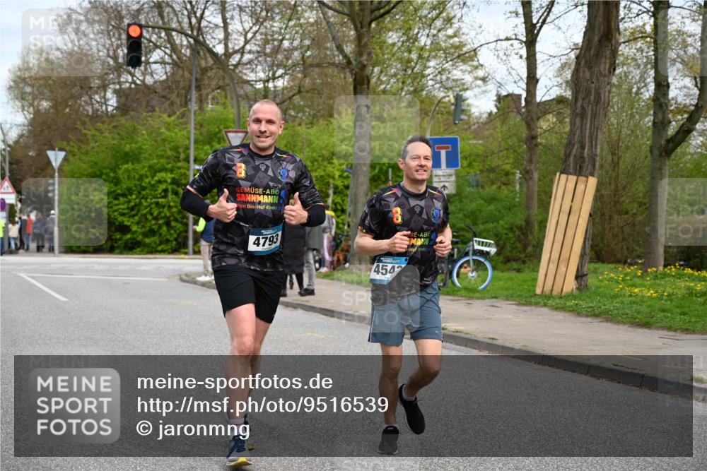 12.04.2026 - 45. Internationalen Wilhelmsburger Insellauf J. Mangold http://msf.ph/oto/9516539 12.04.2026 13:18:48 Ziel 4626, 2019, 3940, 3482, 3524, 2572, 3587, 4734, 2061, 4020, 5849, 4639, 3809, 4660, 5849, 4639, 3809, 4660, 2174, 5019, 4543, 4793, 5786, 4112, 3071, 2027, 5007, 4594 meine-sportfotos.de