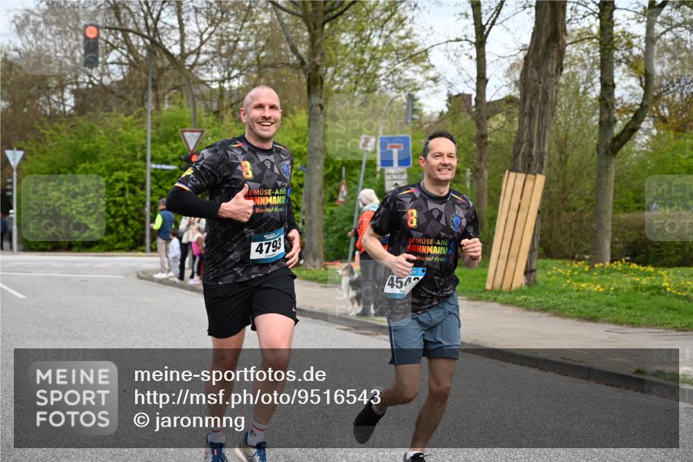 12.04.2026 - 45. Internationalen Wilhelmsburger Insellauf J. Mangold http://msf.ph/oto/9516543 12.04.2026 13:18:48 Ziel 4626, 2019, 3940, 3482, 3524, 2572, 3587, 4734, 2061, 4020, 5849, 4639, 3809, 4660, 5849, 4639, 3809, 4660, 2174, 5019, 4543, 4793, 5786, 4112, 3071, 2027, 5007, 4594 meine-sportfotos.de