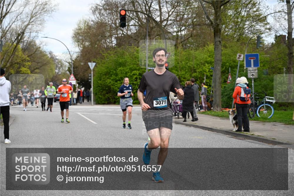 12.04.2026 - 45. Internationalen Wilhelmsburger Insellauf J. Mangold http://msf.ph/oto/9516557 12.04.2026 13:19:05 Ziel 2061, 4020, 5849, 4639, 3809, 4660, 2174, 5019, 4543, 4793, 5786, 4112, 3071, 2027, 5007, 4594, 4984, 3927, 3193, 4469, 5327, 3125, 4518, 5778, 2799, 4972, 3265 meine-sportfotos.de