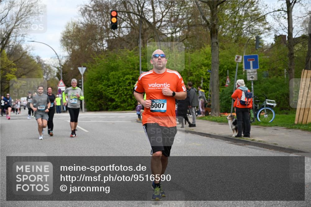 12.04.2026 - 45. Internationalen Wilhelmsburger Insellauf J. Mangold http://msf.ph/oto/9516590 12.04.2026 13:19:11 Ziel 5849, 4639, 3809, 4660, 2174, 5019, 4543, 4793, 5786, 4112, 3071, 2027, 5007, 5007, 4594, 4984, 3927, 3193, 4469, 5327, 3125, 4518, 5778, 2799, 2799, 4972, 3265, 5003, 3857, 2946 meine-sportfotos.de