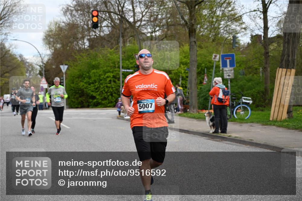 12.04.2026 - 45. Internationalen Wilhelmsburger Insellauf J. Mangold http://msf.ph/oto/9516592 12.04.2026 13:19:11 Ziel 5849, 4639, 3809, 4660, 2174, 5019, 4543, 4793, 5786, 4112, 3071, 2027, 5007, 5007, 4594, 4984, 3927, 3193, 4469, 5327, 3125, 4518, 5778, 2799, 2799, 4972, 3265, 5003, 3857, 2946 meine-sportfotos.de