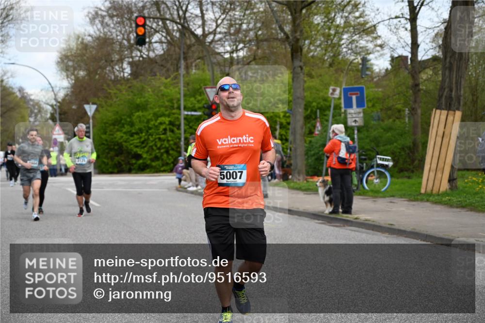 12.04.2026 - 45. Internationalen Wilhelmsburger Insellauf J. Mangold http://msf.ph/oto/9516593 12.04.2026 13:19:11 Ziel 5849, 4639, 3809, 4660, 2174, 5019, 4543, 4793, 5786, 4112, 3071, 2027, 5007, 5007, 4594, 4984, 3927, 3193, 4469, 5327, 3125, 4518, 5778, 2799, 2799, 4972, 3265, 5003, 3857, 2946 meine-sportfotos.de