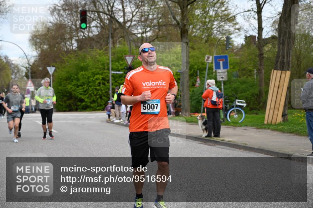12.04.2026 - 45. Internationalen Wilhelmsburger Insellauf J. Mangold http://msf.ph/oto/9516594 12.04.2026 13:19:11 Ziel 5849, 4639, 3809, 4660, 2174, 5019, 4543, 4793, 5786, 4112, 3071, 2027, 5007, 5007, 4594, 4984, 3927, 3193, 4469, 5327, 3125, 4518, 5778, 2799, 2799, 4972, 3265, 5003, 3857, 2946 meine-sportfotos.de