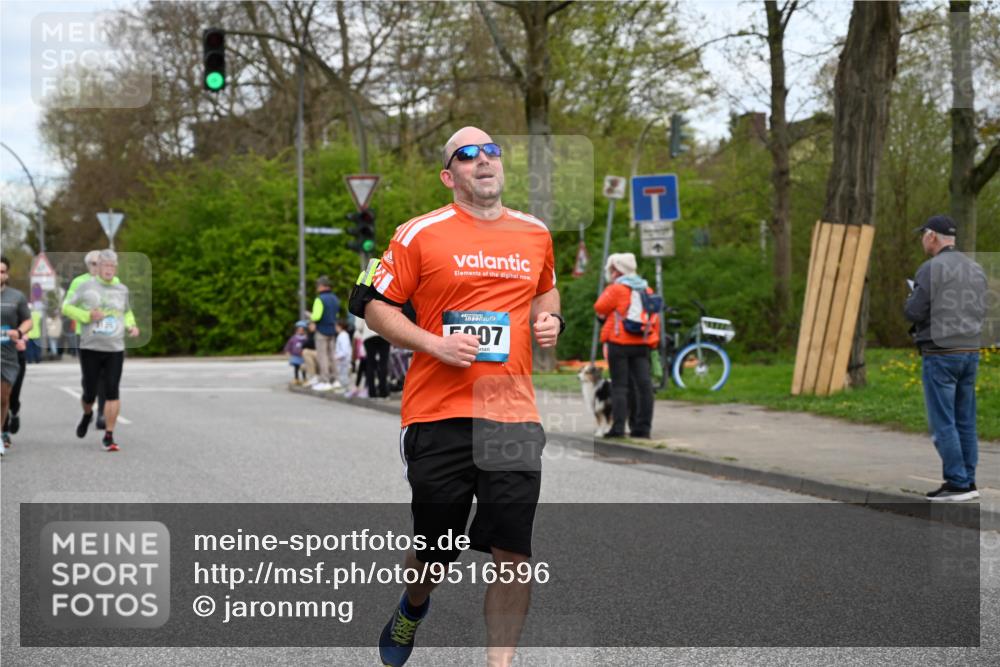 12.04.2026 - 45. Internationalen Wilhelmsburger Insellauf J. Mangold http://msf.ph/oto/9516596 12.04.2026 13:19:11 Ziel 5849, 4639, 3809, 4660, 2174, 5019, 4543, 4793, 5786, 4112, 3071, 2027, 5007, 5007, 4594, 4984, 3927, 3193, 4469, 5327, 3125, 4518, 5778, 2799, 2799, 4972, 3265, 5003, 3857, 2946 meine-sportfotos.de