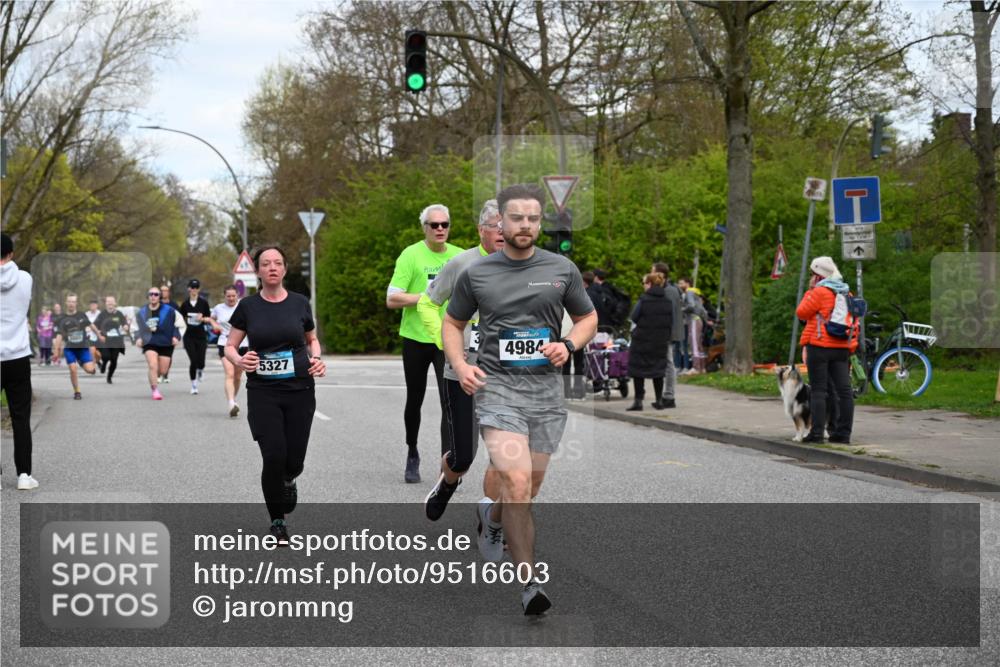 12.04.2026 - 45. Internationalen Wilhelmsburger Insellauf J. Mangold http://msf.ph/oto/9516603 12.04.2026 13:19:14 Ziel 2174, 5019, 4543, 4793, 5786, 4112, 3071, 2027, 5007, 4594, 4984, 3927, 3927, 3193, 4469, 5327, 3125, 4518, 5778, 2799, 4972, 3265, 5003, 3857, 2946, 4905, 4274, 2534 meine-sportfotos.de
