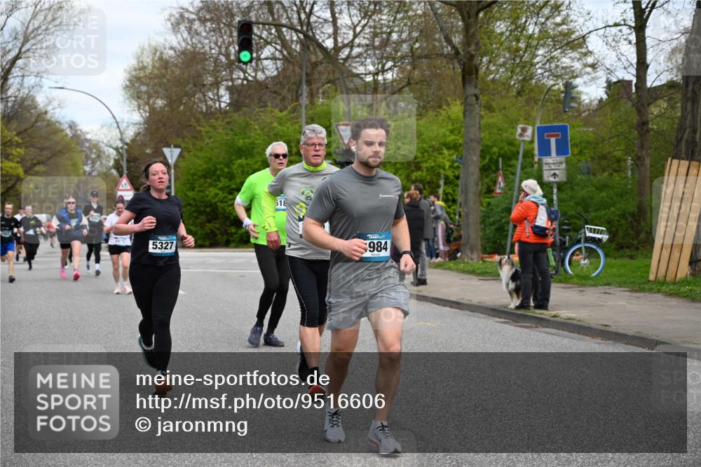12.04.2026 - 45. Internationalen Wilhelmsburger Insellauf J. Mangold http://msf.ph/oto/9516606 12.04.2026 13:19:14 Ziel 2174, 5019, 4543, 4793, 5786, 4112, 3071, 2027, 5007, 4594, 4984, 3927, 3927, 3193, 4469, 5327, 3125, 4518, 5778, 2799, 4972, 3265, 5003, 3857, 2946, 4905, 4274, 2534 meine-sportfotos.de